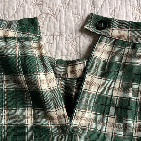 Plaid Pleated Tennis Skirt by UO—Green & White - Picture 4 of 4